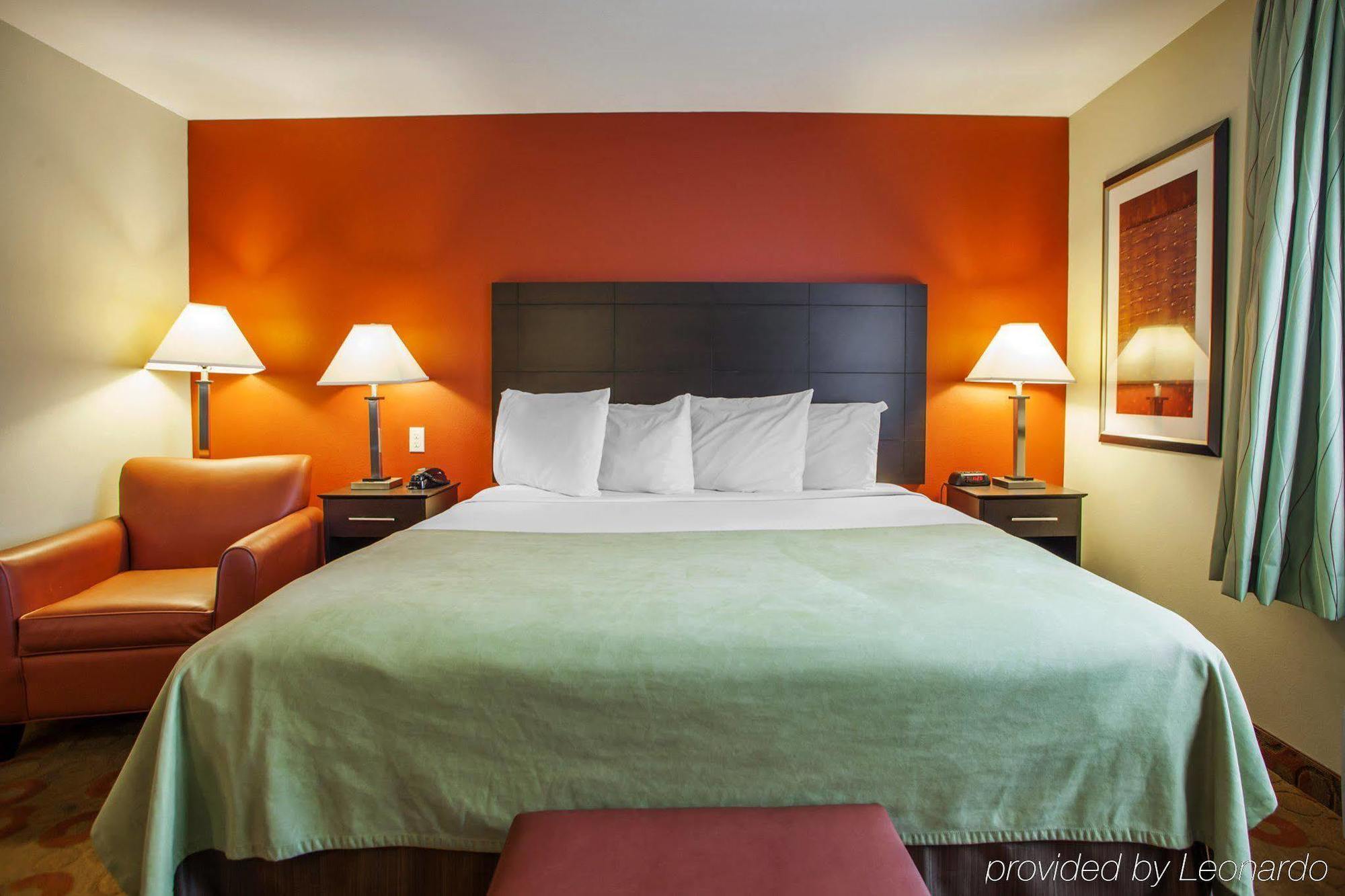 ซับเออร์เบิร์น เอ็กซ์เท็นเดด สเตย์ โฮเทล ซีดาร์ ฟอลส์ Hotel เซดาร์ฟอลส์ ภายนอก รูปภาพ
