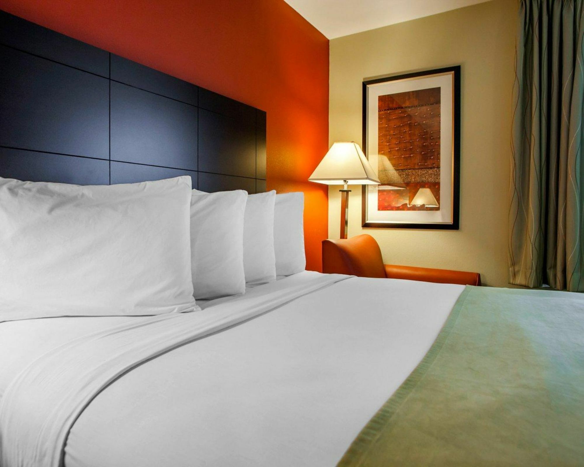 ซับเออร์เบิร์น เอ็กซ์เท็นเดด สเตย์ โฮเทล ซีดาร์ ฟอลส์ Hotel เซดาร์ฟอลส์ ภายนอก รูปภาพ
